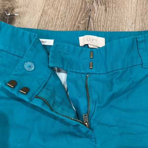 Teal 4” short - Picture 2 of 4